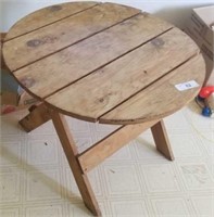 Small Round Wood Patio Table