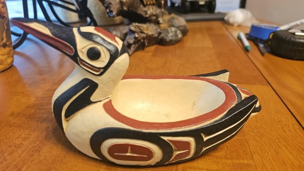 Beautifully BOMA LOON carved hand cast and painted