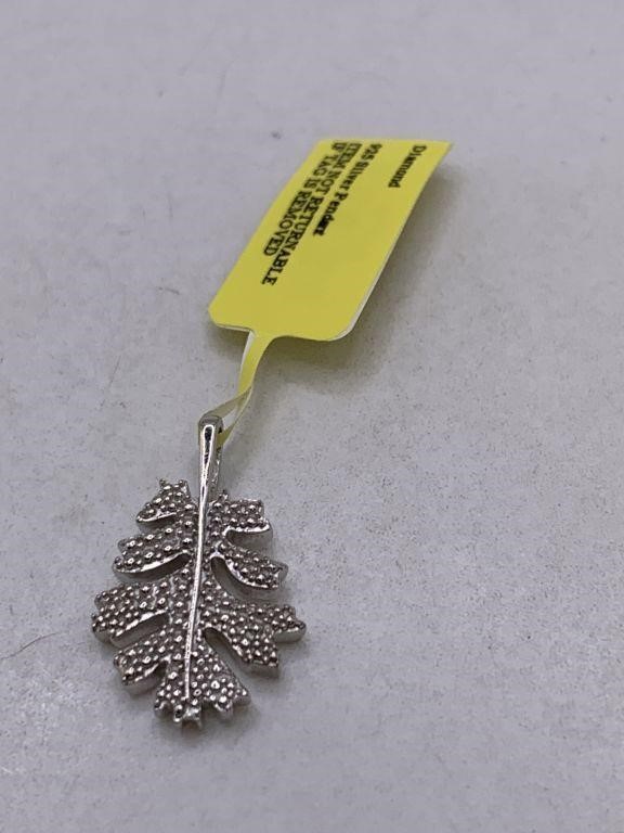 NEW STERLING SILVER/DIAMOND LEAF PENDANT