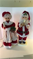Mr and Mrs Clause Plug in Figures