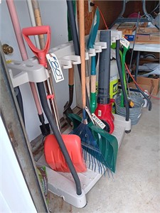 Garden / Tool Rack. Like New. Tools NOT Included.
