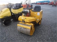 MULTIQUIP R2000H DOUBLE DRUM SMOOTH ROLLER