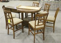 Table, Approx 36"x42", w/18" Leaf, (6) Chairs &