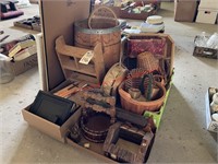 Lot of baskets, prints, and misc decor