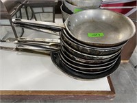 LOT: 10-12" Frying Pans