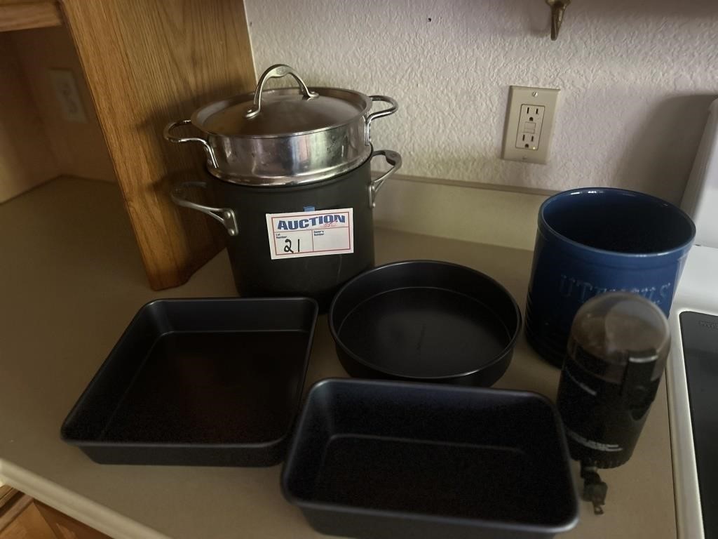 Misc Bakeware, Coffee Grinder, Utensil Crock