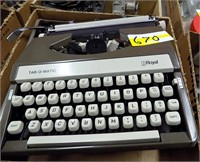 ROYAL PORTABLE TYPEWRITER