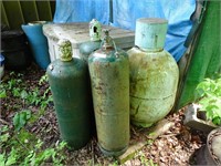 Lot of 4 LP Tanks - Can be driven up to for
