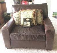 USA Premium Leather Co. Club Chair