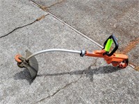 BLACK & DECKER Electric String Trimmer