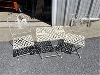CHILD'S METAL TABLE & CHAIRS SET