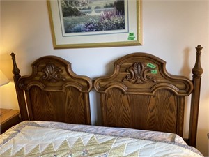 Full/double headboard and adjustable frame - note