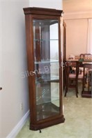 Corner Display Cabinet w Mirror Sides and Light