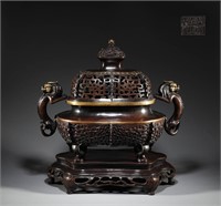 Bronze double-ear smoker in Qing Dynasty