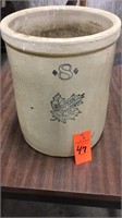 Western Crock - 8 Gallon- good condition