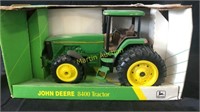 JD 8400 MFWD Collector Edition 1/16