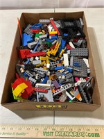 Assorted legos