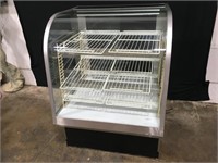 Non Refrigerated Food Display Case