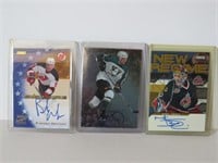 LOT 3 HOCKEY CARD WITH AUTOGRAPHS: MARC DENIS,.