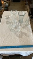 Glass flower vases, various glass decor.