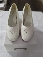 Mushrooms - (Size 10) White Shoes W/Box
