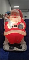 (1) Plastic Santa Claus Lighted Decoration