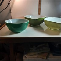 Pyrex green bowls