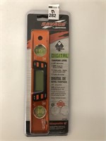 SAVAGE DIGITAL TORPEDO LEVEL SIZE 9INCHES