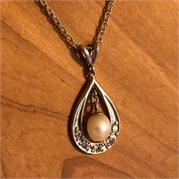 14K White Gold Chain with Pendant Necklace