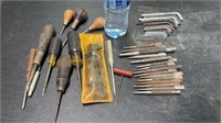 Pouches, Allen wrenches including , Craftsman ,