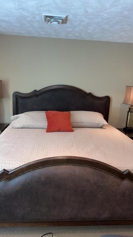Very clean king  size Sleigh bed mattress and
