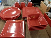 red dishes