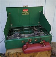 1970's  Coleman Model 413G  2 Burner Camp Stove