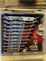 GEAR WRENCH - RATCHETING METRIC WRENCH SET