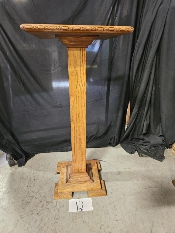 Wood Podium 33"