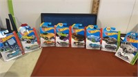 8 Hot wheels New on card