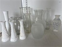 Lot: vases