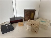 Lot: jewellery box,  boxes
