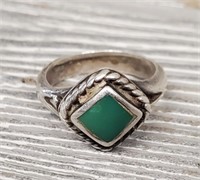 Sterling Silver w/ Turquoise Ring