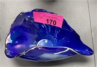 ART GLASS BOWL SHELL THEMED