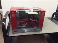 Ertl Case IH 666 Hydro, 1/16