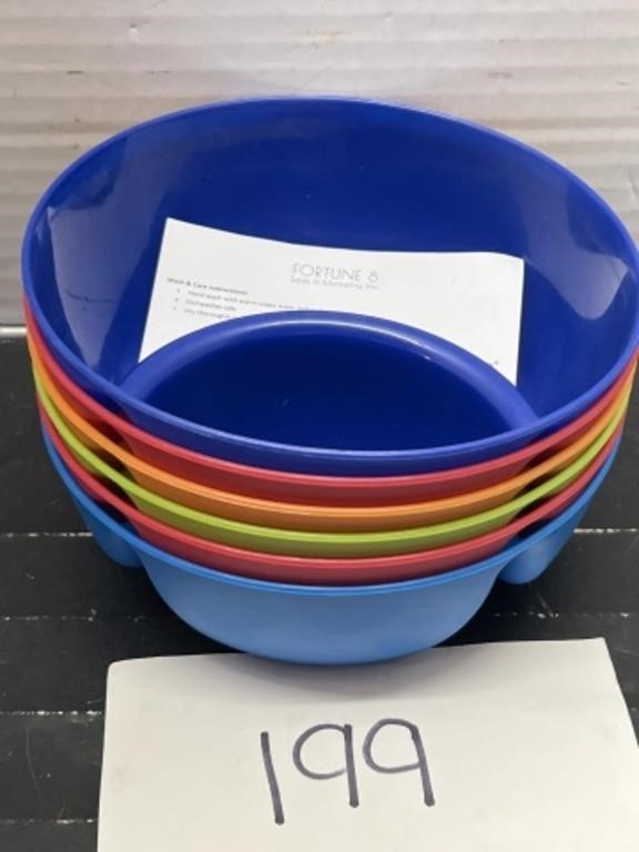 Divided plastic bowls