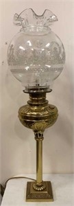ANTIQUE BRASS OIL LAMP W/ SHADE