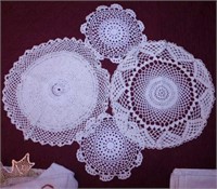 13 hand crocheted doilies - Runners & more