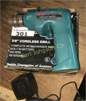 MAKITA CORDLESS DRILL W/ CHARGER IN BOX