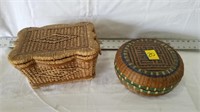 2 VINTAGE WICKER SEWING BASKETS