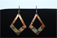 Pair of Diamond Shaped Fashion Earrings