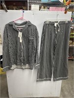 Size XL women’s DKNY pajama set new with tags