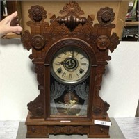 Vintage mantel clock, Wm L Gilbert Clock Co,