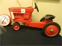 IH 966 Pedal Tractor